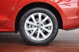 2012款大众全新速腾1.6L自动舒适型