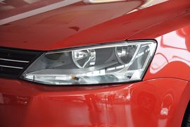 2012款大众全新速腾1.6L自动舒适型