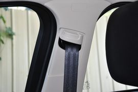 2012款福特福克斯两厢1.6L手动舒适型