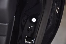 2012款福特福克斯两厢1.6L手动舒适型