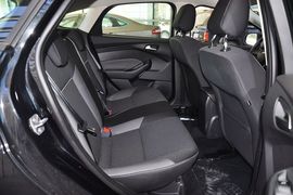 2012款福特福克斯两厢1.6L手动舒适型