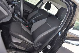 2012款福特福克斯两厢1.6L手动舒适型