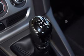 2012款福特福克斯两厢1.6L手动舒适型