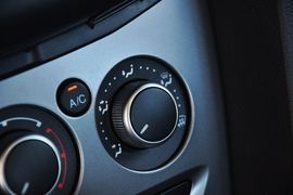 2012款福特福克斯两厢1.6L手动舒适型