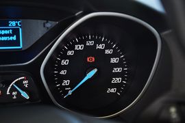 2012款福特福克斯两厢1.6L手动舒适型
