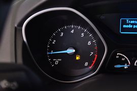 2012款福特福克斯两厢1.6L手动舒适型