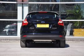 2012款福特福克斯两厢1.6L手动舒适型