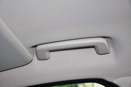 2012款福特福克斯三厢1.6L手动舒适型
