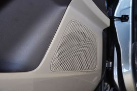 2012款福特福克斯三厢1.6L手动舒适型