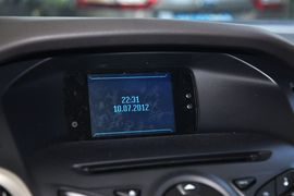 2012款福特福克斯三厢1.6L手动舒适型