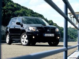 2004款三菱Outlander