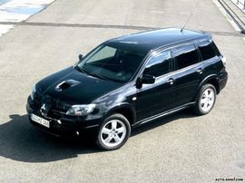 2004款三菱Outlander