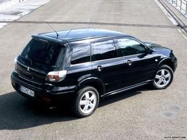 2004款三菱Outlander