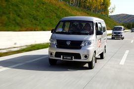   2011款哈飞骏意漠河试驾实拍