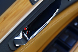 试驾2013款雷克萨斯LS