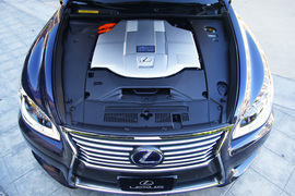 试驾2013款雷克萨斯LS