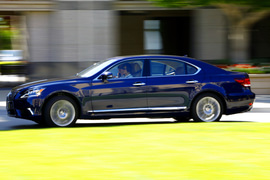 试驾2013款雷克萨斯LS