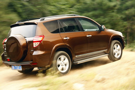 2011款丰田RAV4