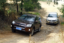 2011款丰田RAV4