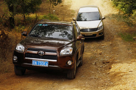 2011款丰田RAV4