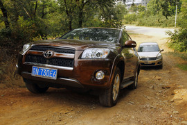 2011款丰田RAV4
