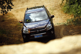 2011款丰田RAV4