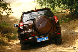 2011款丰田RAV4
