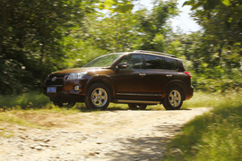 2011款丰田RAV4