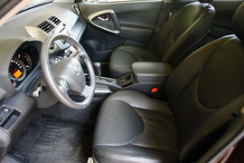 2011款丰田RAV4