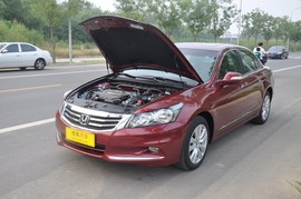 2013款广汽本田雅阁2.4L