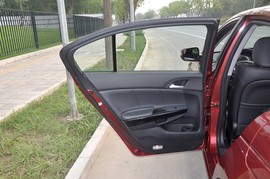 2013款广汽本田雅阁2.4L