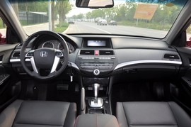 2013款广汽本田雅阁2.4L
