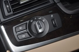 2012款宝马530i领先型旅行版到店实拍
