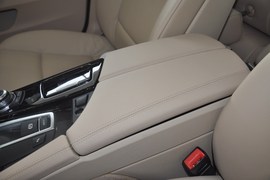 2012款宝马530i领先型旅行版到店实拍