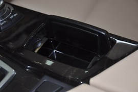 2012款宝马530i领先型旅行版到店实拍