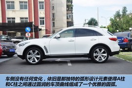 2013款英菲尼迪FX37超越版到店实拍