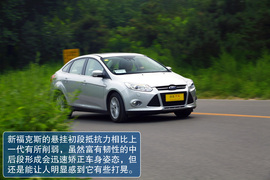 测试2012款新福克斯三厢2.0自动挡