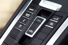 全新一代保时捷Boxster试驾图解