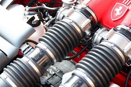 2012款法拉利California30到店实拍