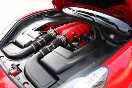 2012款法拉利California30到店实拍