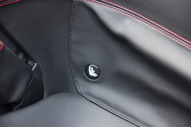 2012款法拉利California30到店实拍