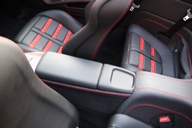 2012款法拉利California30到店实拍