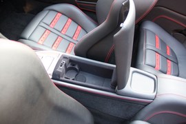 2012款法拉利California30到店实拍