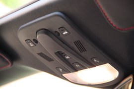 2012款法拉利California30到店实拍