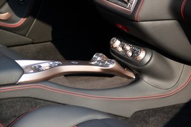 2012款法拉利California30到店实拍