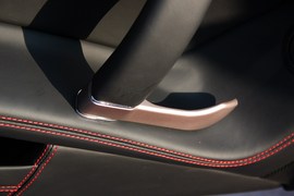 2012款法拉利California30到店实拍