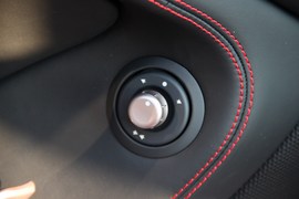 2012款法拉利California30到店实拍