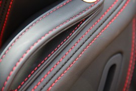 2012款法拉利California30到店实拍