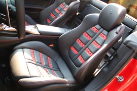 2012款法拉利California30到店实拍