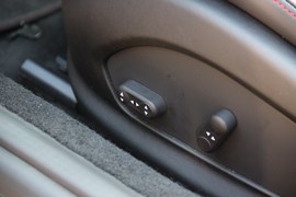 2012款法拉利California30到店实拍